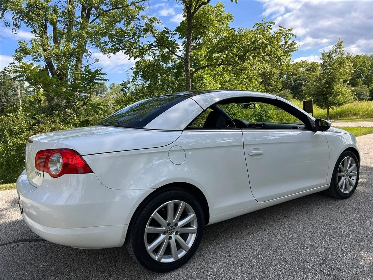 Volkswagen Eos  2011