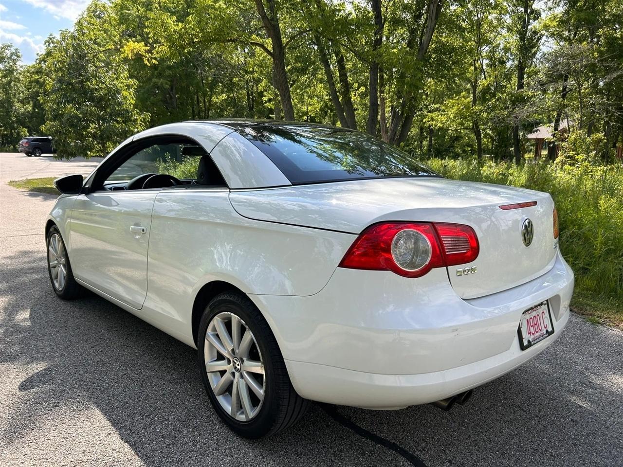 Volkswagen Eos  2011