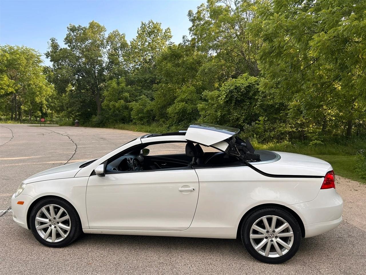 Volkswagen Eos  2011