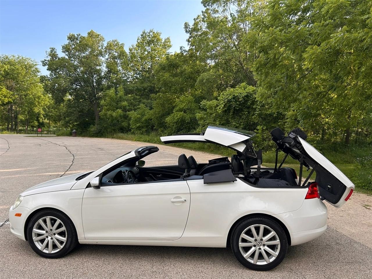 Volkswagen Eos  2011