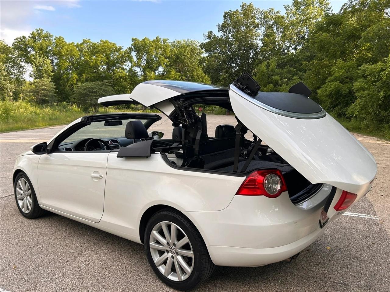 Volkswagen Eos  2011