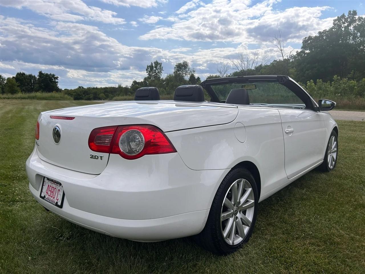Volkswagen Eos  2011