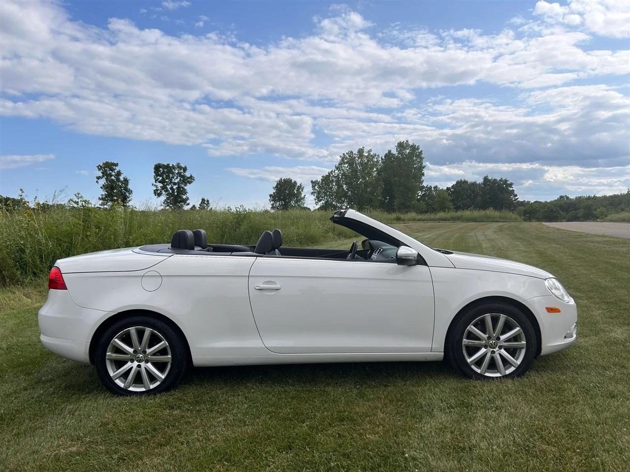 Volkswagen Eos  2011