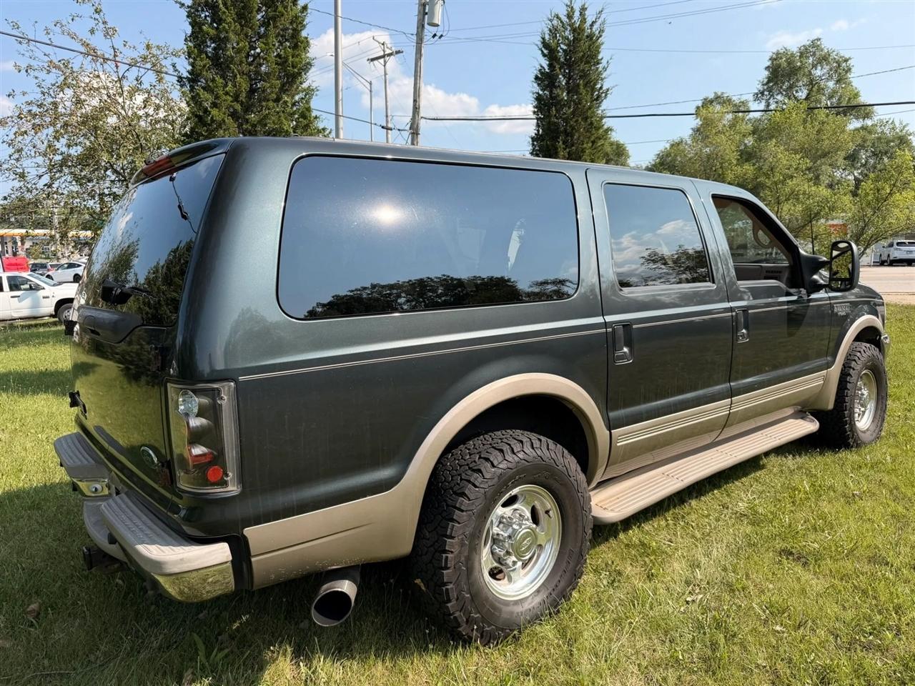 Ford Excursion  2001
