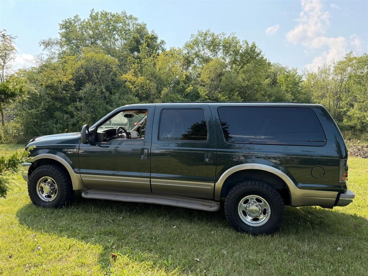 Ford Excursion  2001