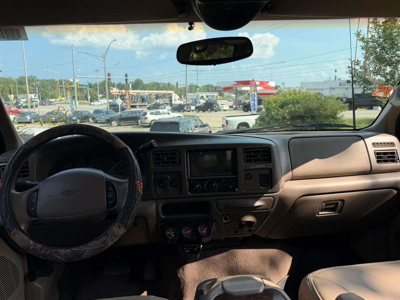 Ford Excursion  2001