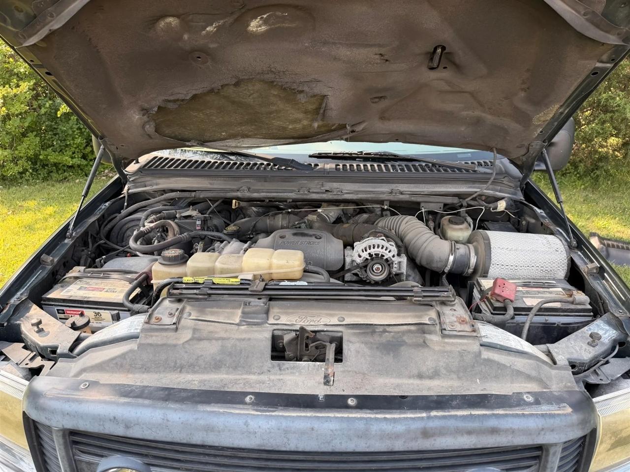 Ford Excursion  2001