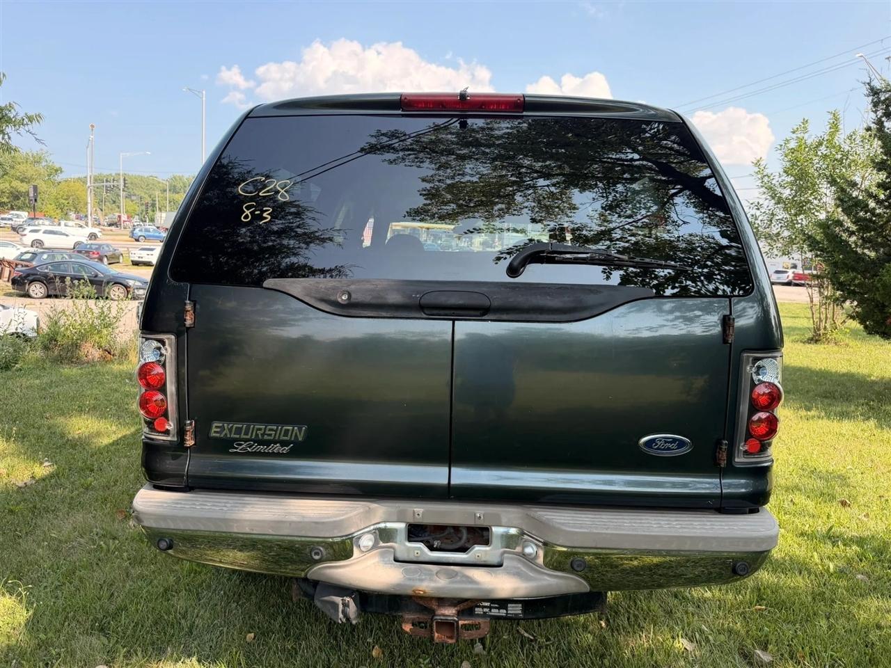 Ford Excursion  2001