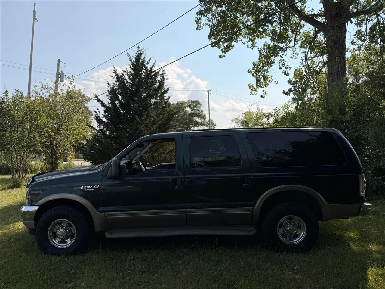 Ford Excursion  2001