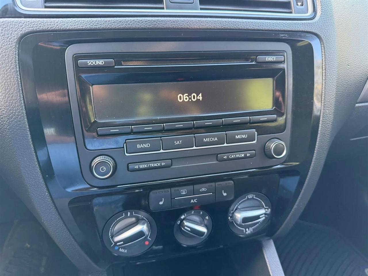 Volkswagen Jetta  2015