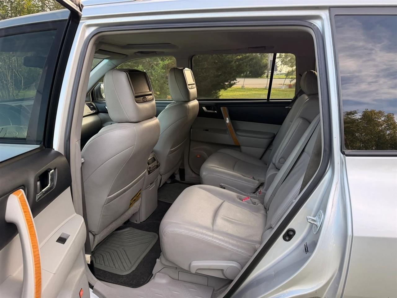 Toyota Highlander Hybrid  2009