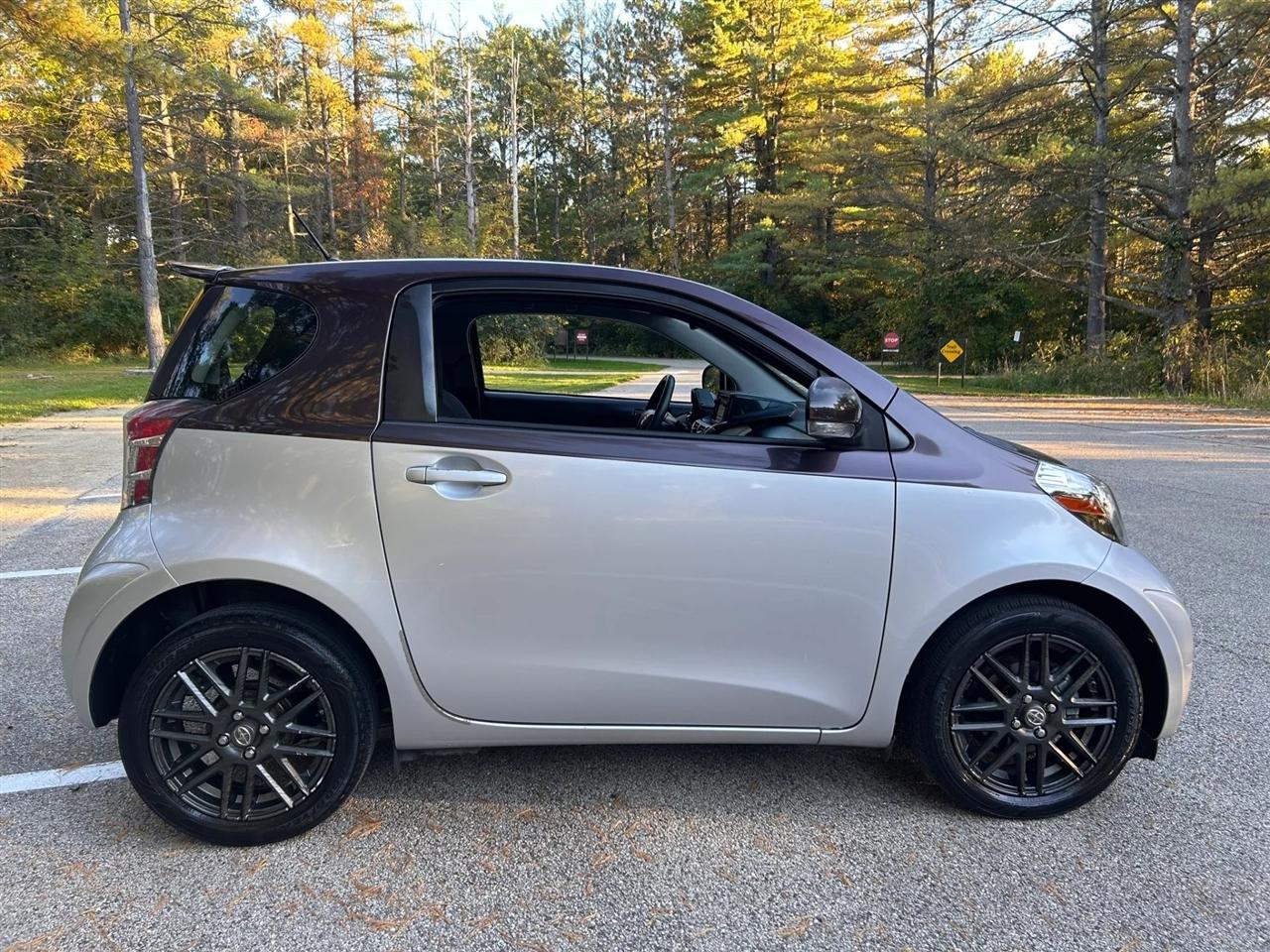 Scion iQ  2014