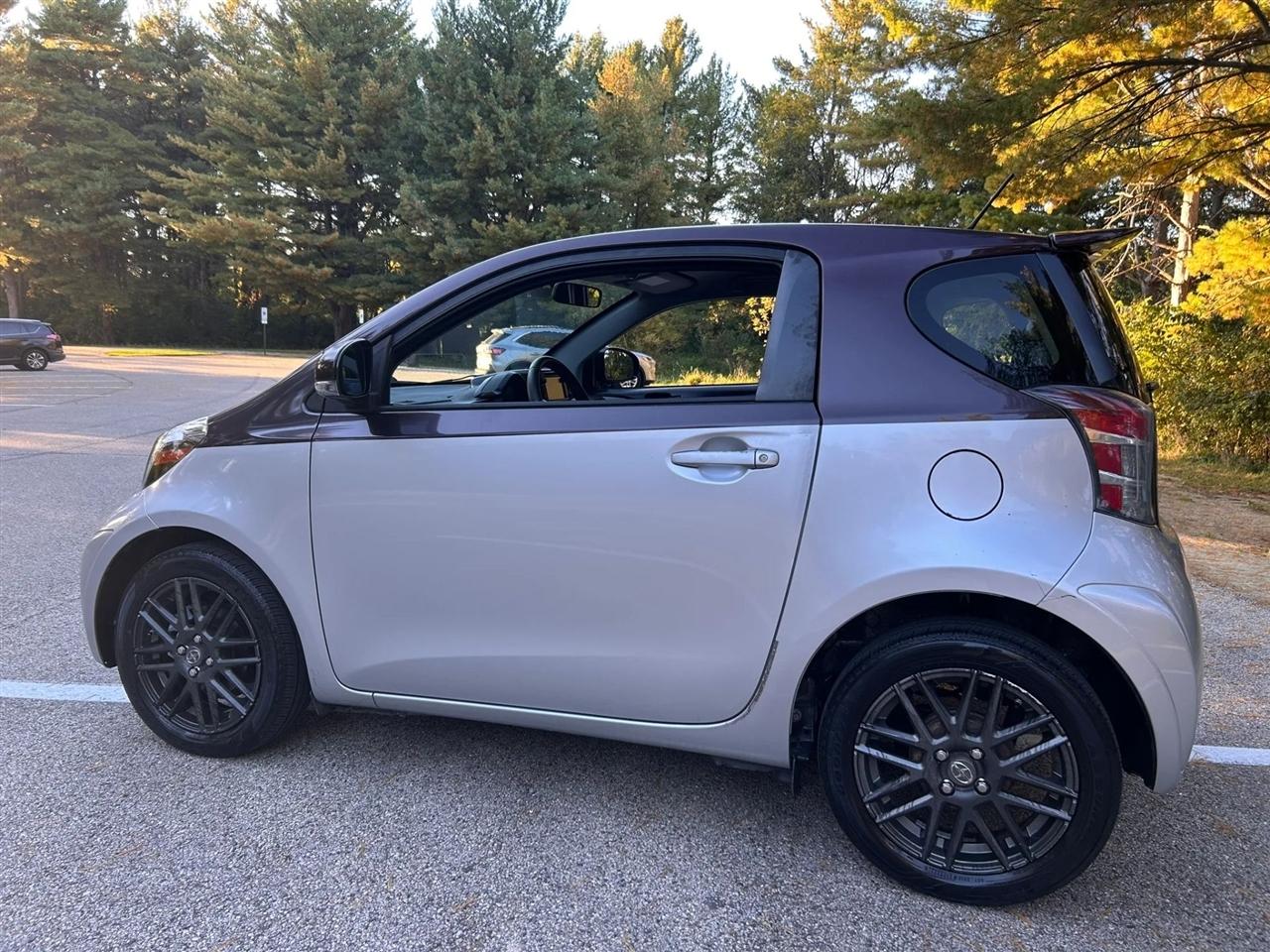 Scion iQ  2014