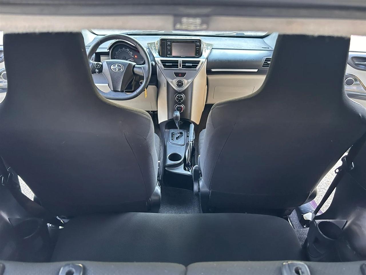 Scion iQ  2014