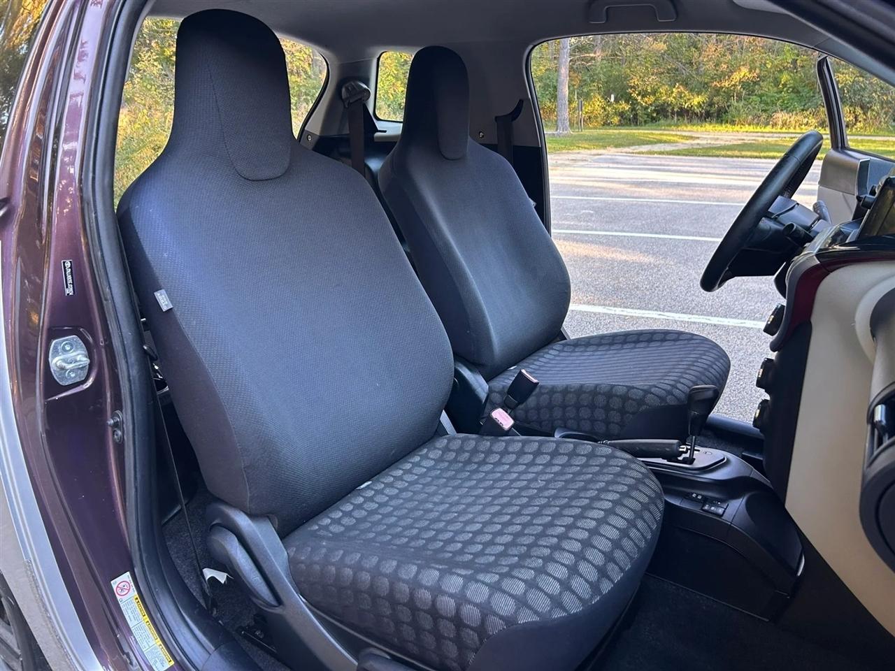 Scion iQ  2014