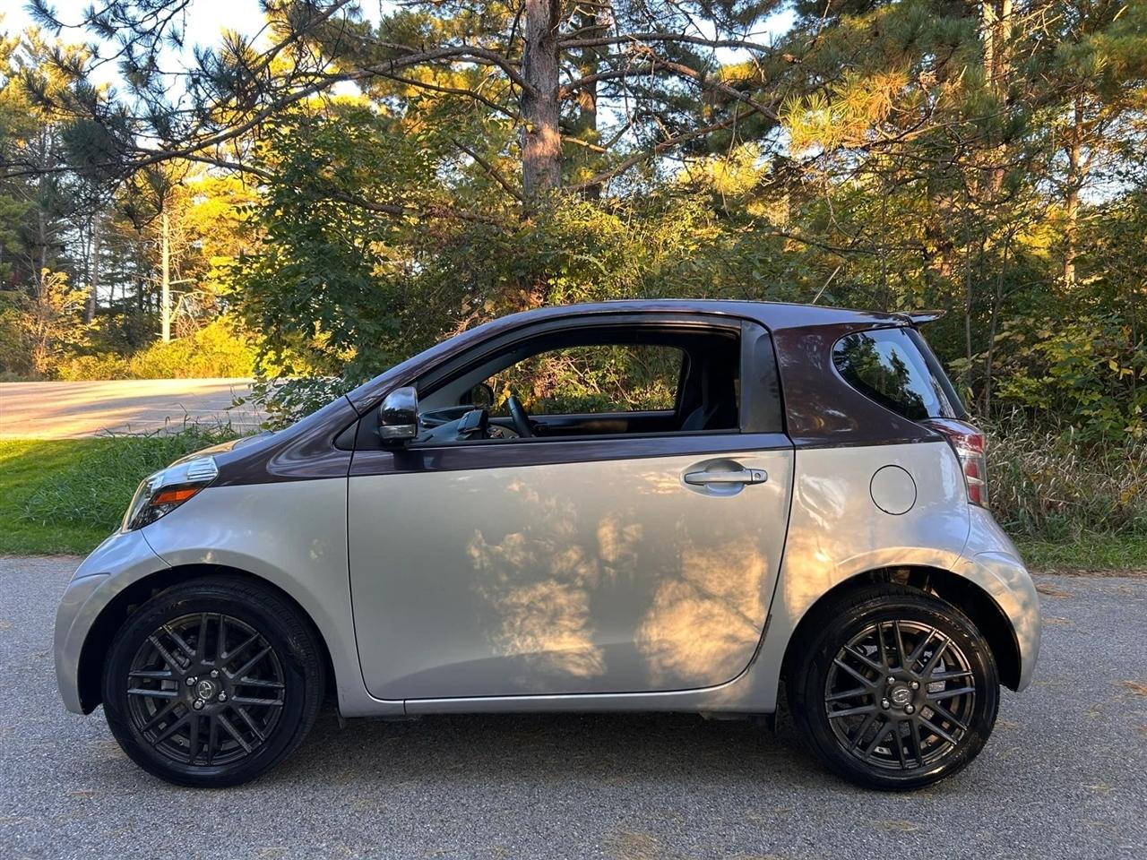 Scion iQ  2014