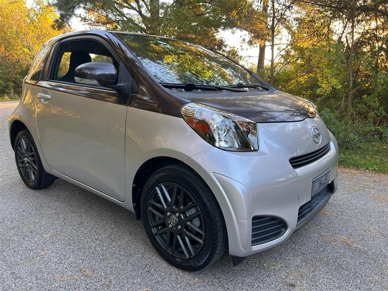 Scion iQ  2014