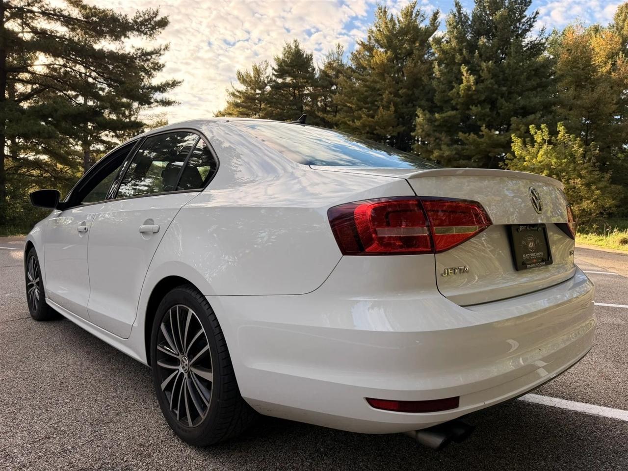 Volkswagen Jetta  2015