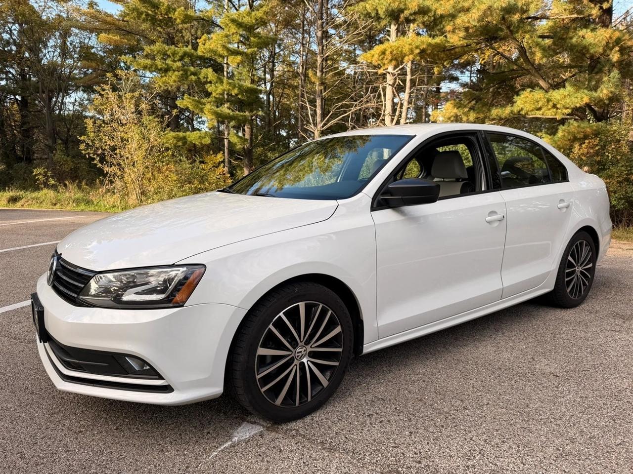 Volkswagen Jetta  2015