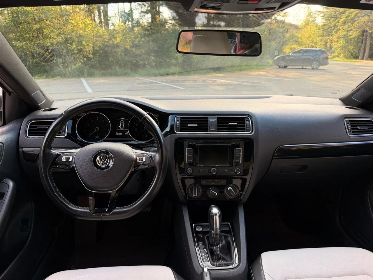 Volkswagen Jetta  2015