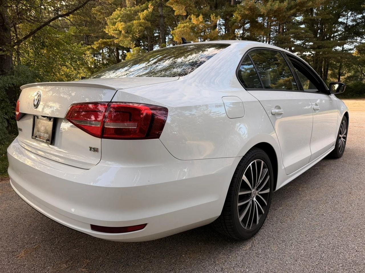 Volkswagen Jetta  2015