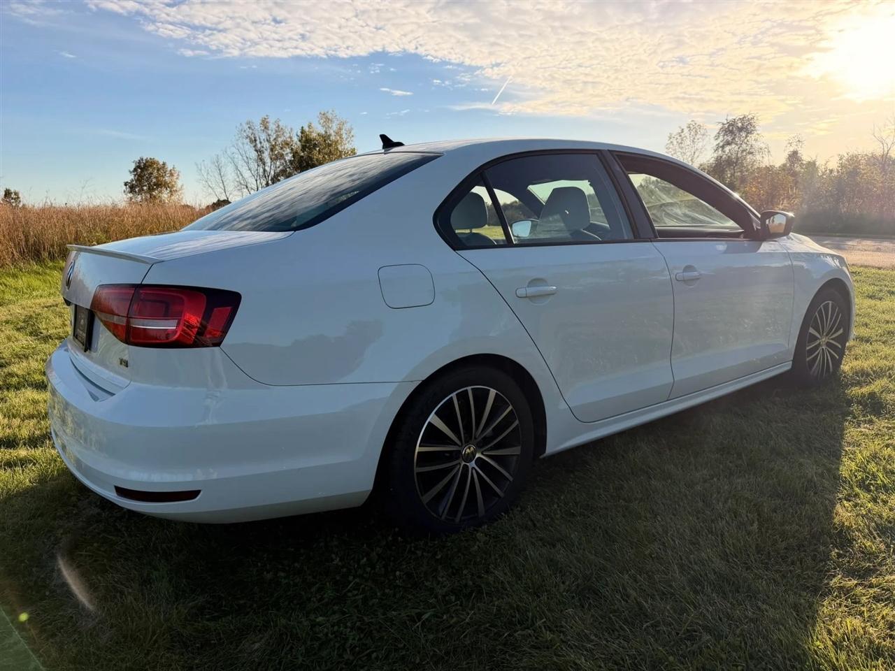 Volkswagen Jetta  2015