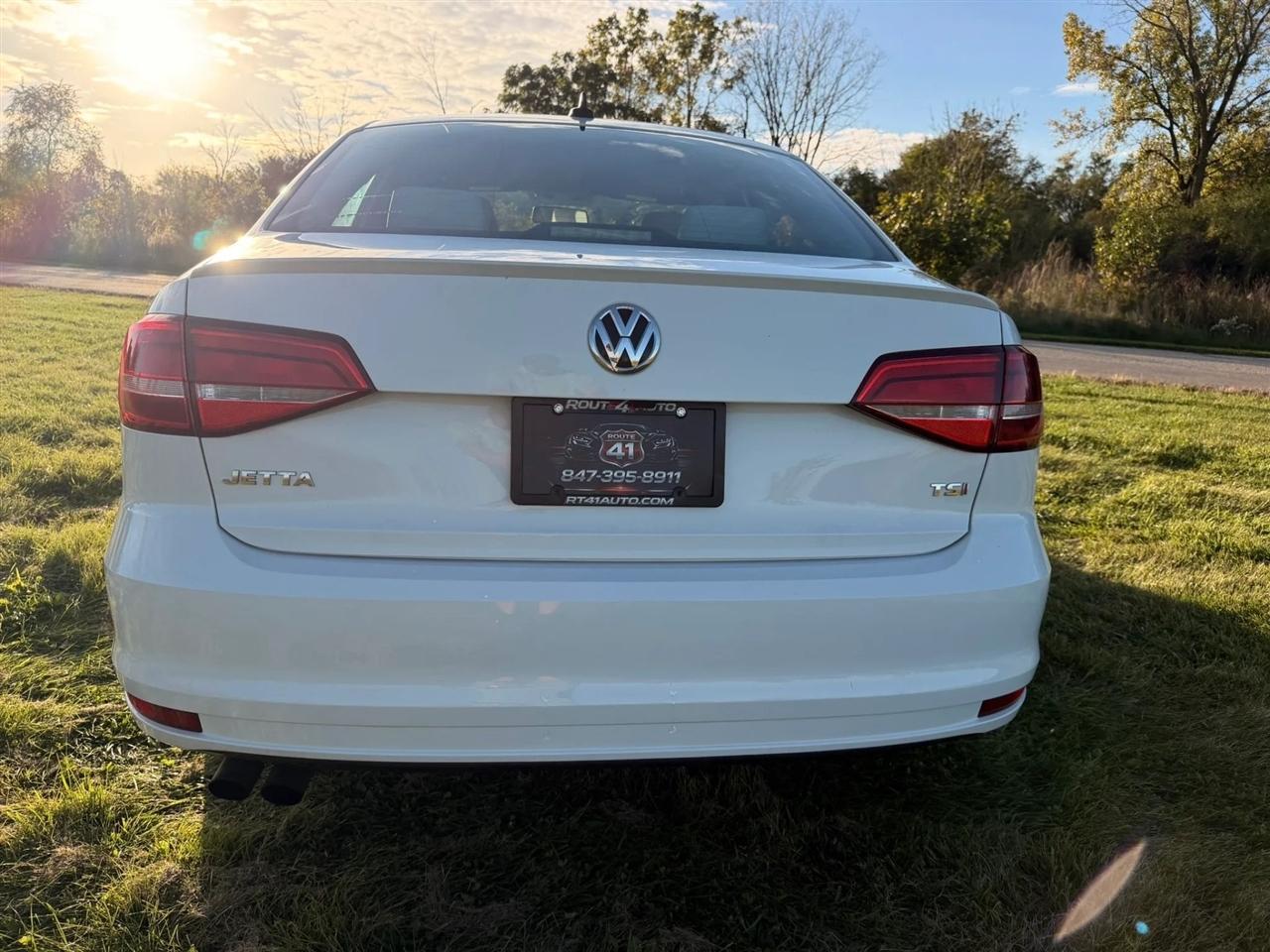 Volkswagen Jetta  2015