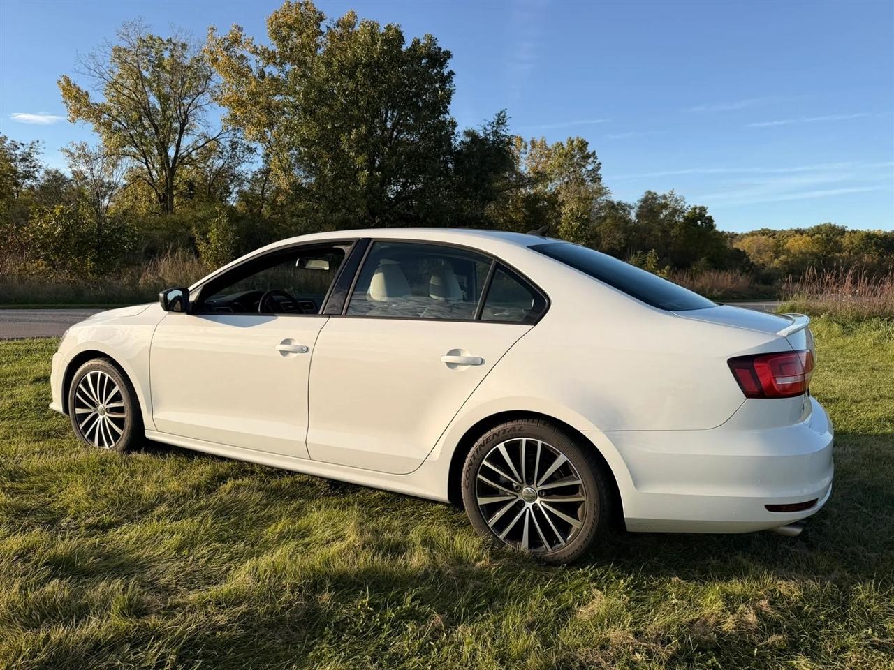 Volkswagen Jetta  2015