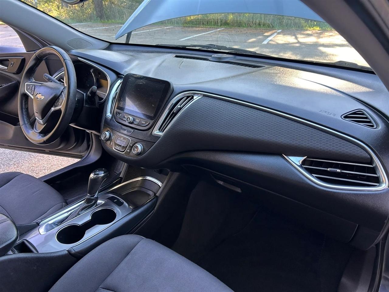 Chevrolet Malibu  2017