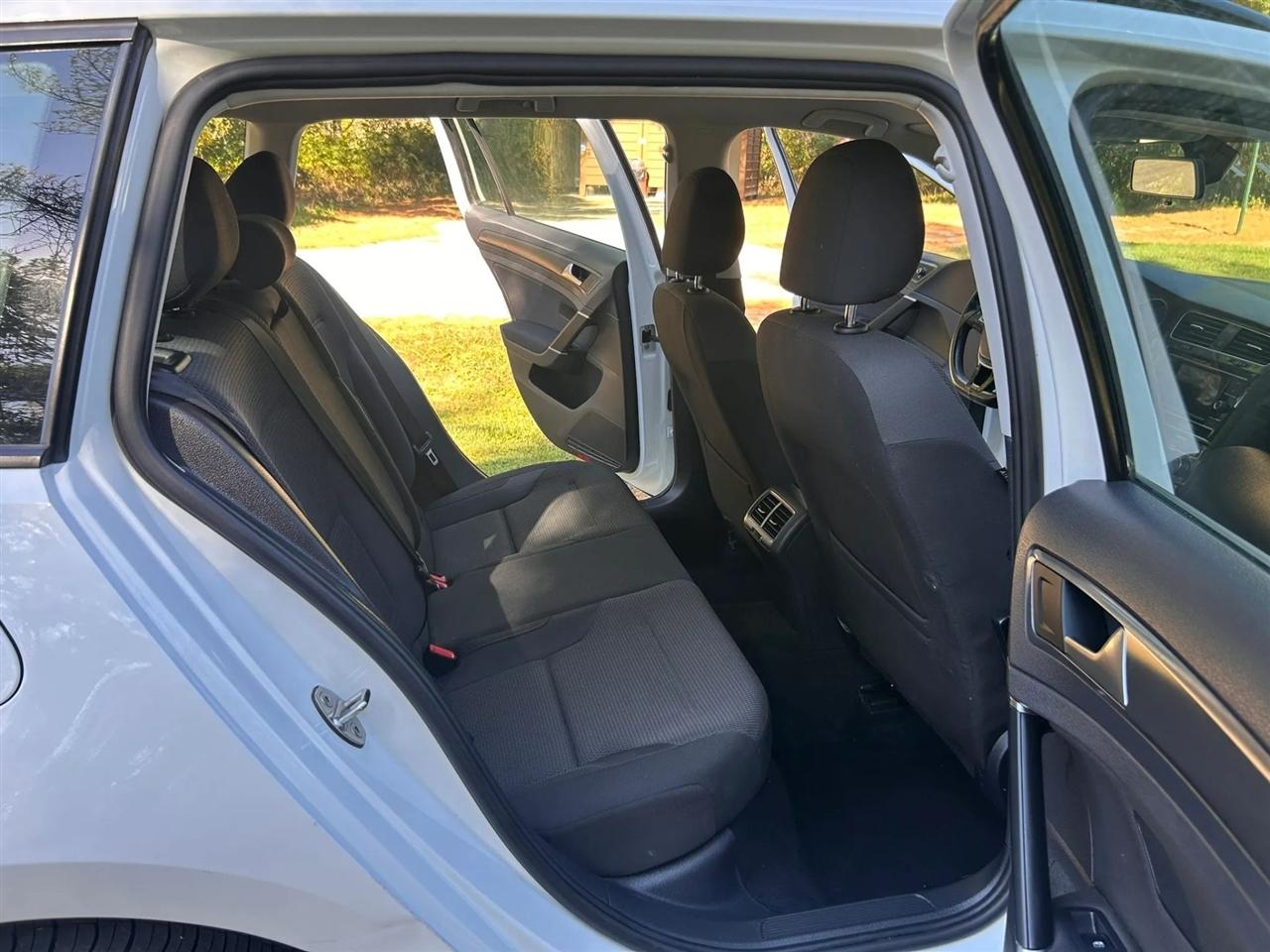 Volkswagen Golf SportWagen  2019