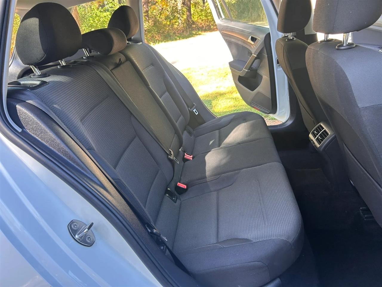 Volkswagen Golf SportWagen  2019