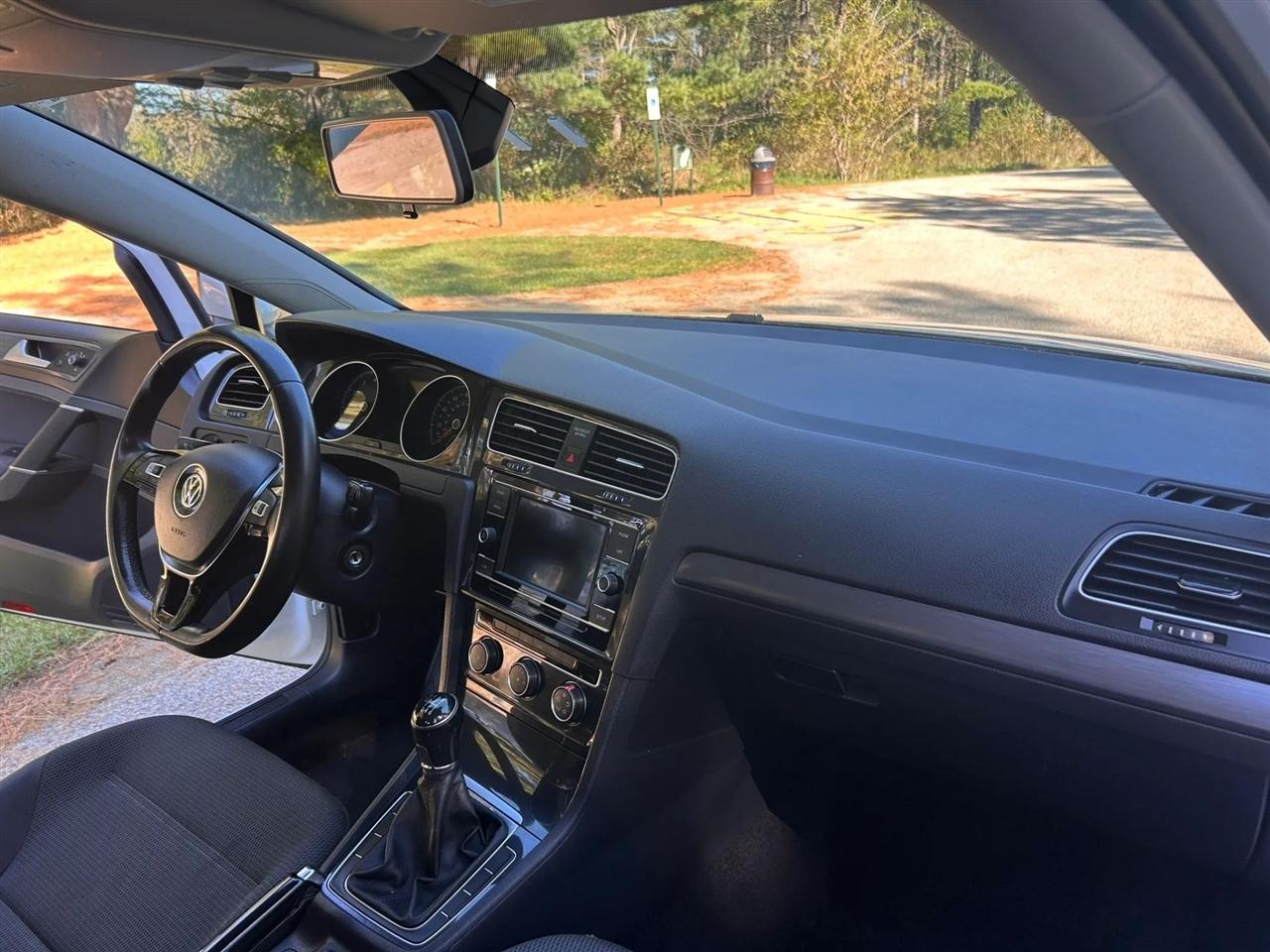 Volkswagen Golf SportWagen  2019