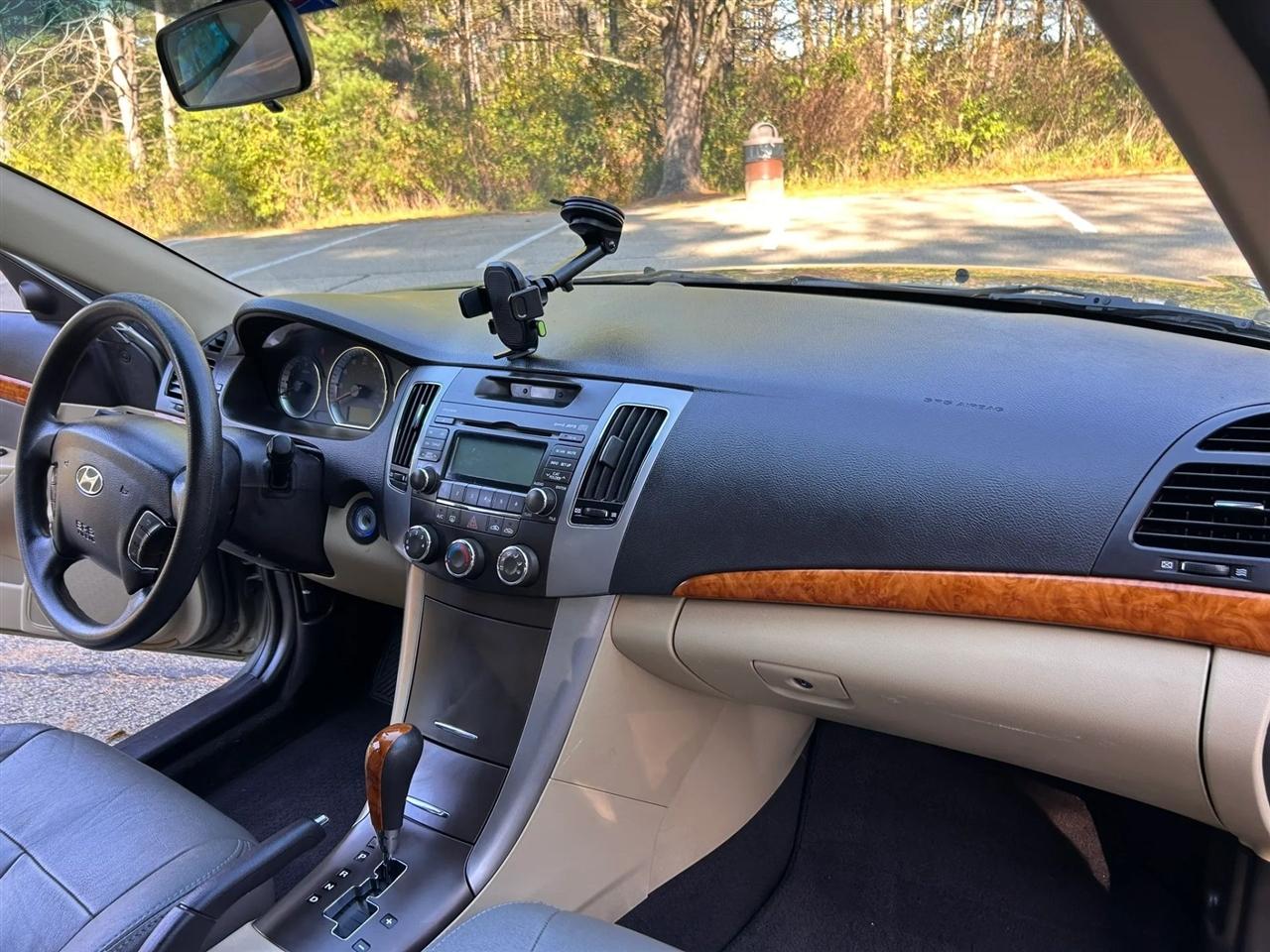 Hyundai Sonata  2009
