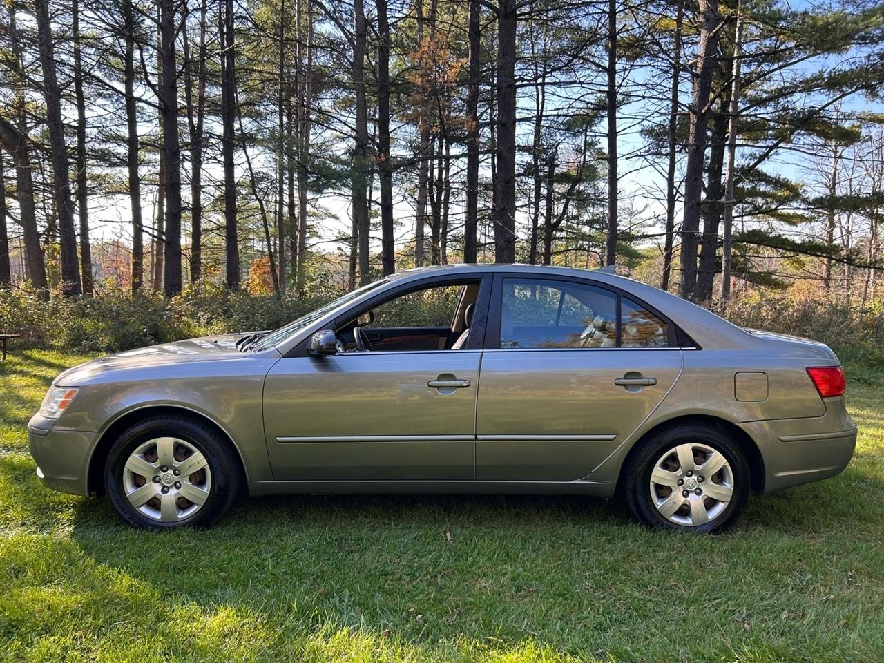 Hyundai Sonata  2009