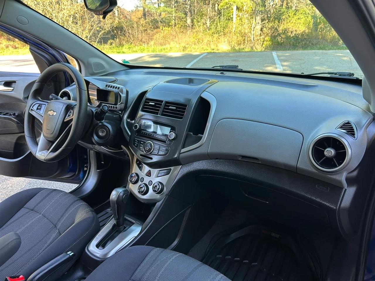 Chevrolet Sonic  2013