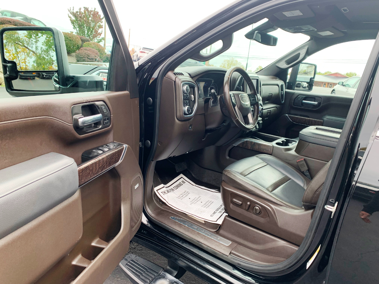 GMC Sierra 2500HD Denali Crew Cab 4WD SB 2022