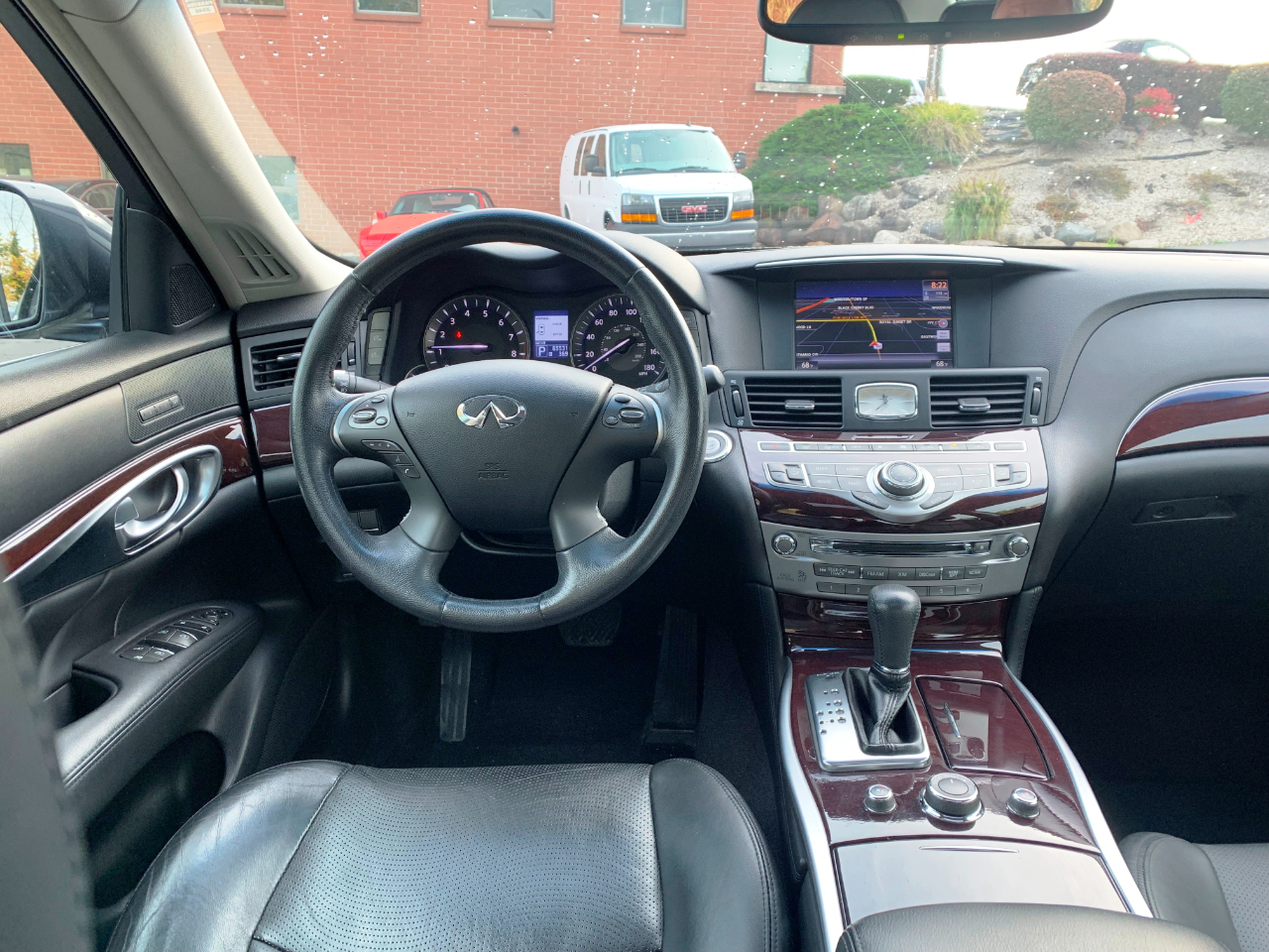 Infiniti M M37x 2011 Infiniti M M37x 2011