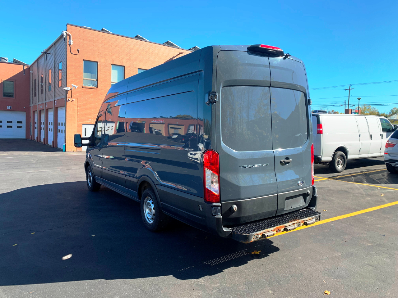 Ford Transit 250 Van High Roof w/Sliding Pass. 148-in. WB EL 2021 Ford Transit 250 Van High Roof w/Sliding Pass. 148-in. WB EL 2021