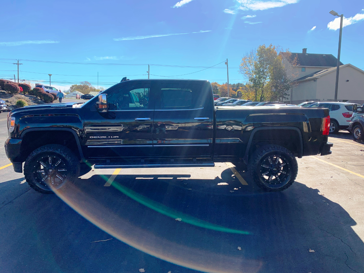 GMC Sierra 2500HD Denali Crew Cab 4WD 2017