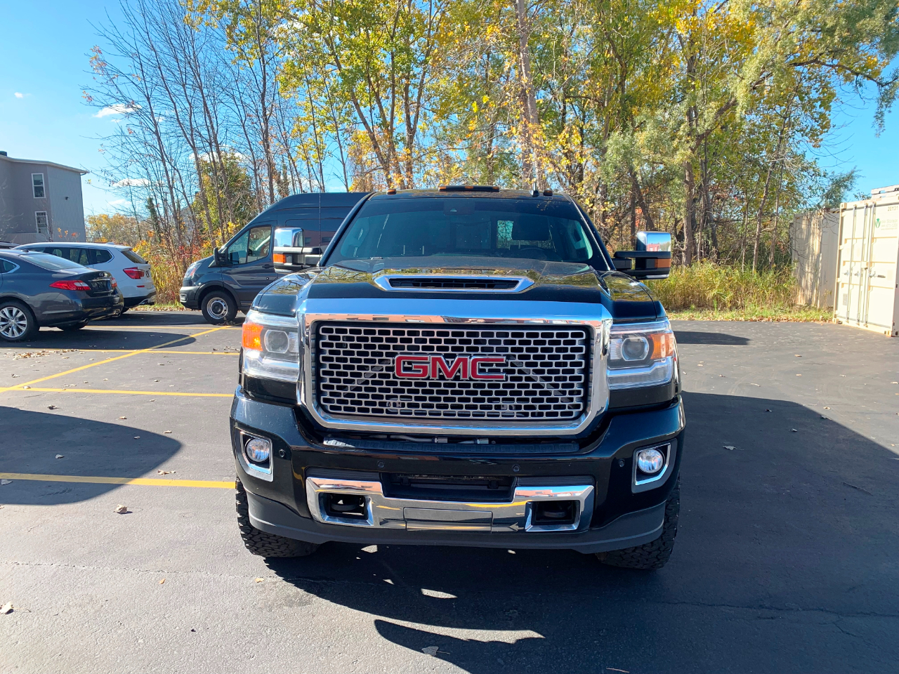 GMC Sierra 2500HD Denali Crew Cab 4WD 2017