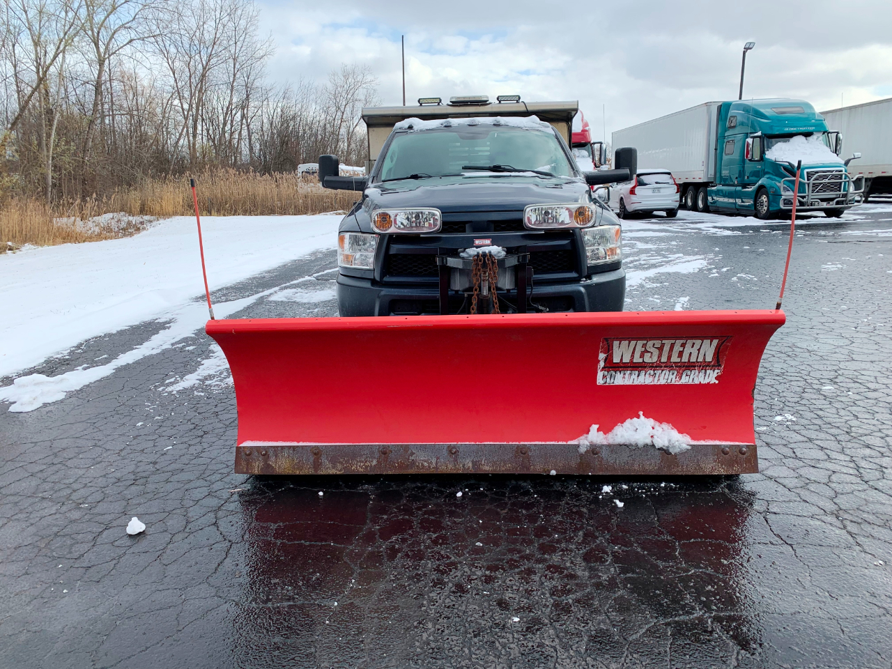 RAM 3500 Tradesman Regular Cab 4WD DRW 2018