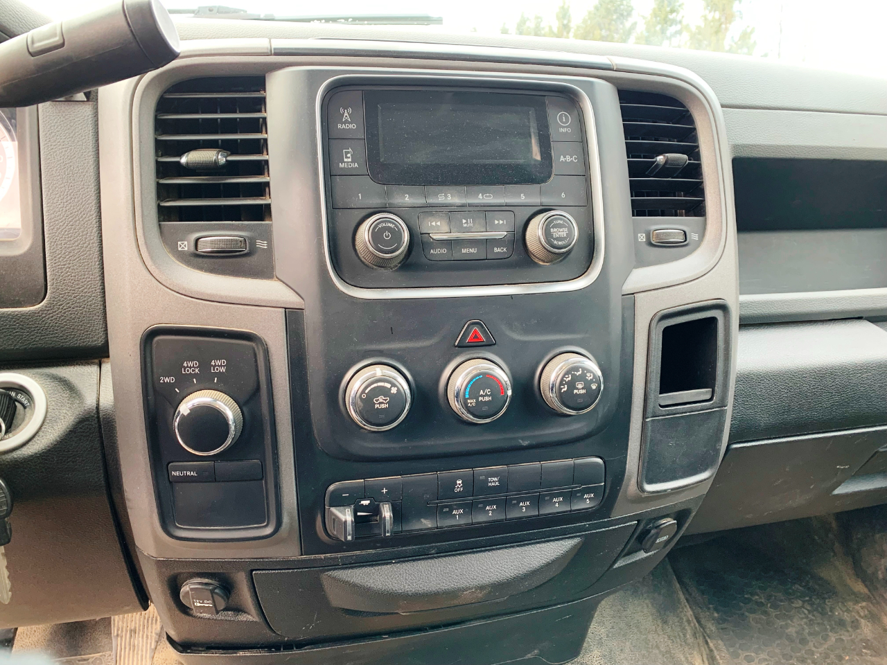 RAM 3500 Tradesman Regular Cab 4WD DRW 2018