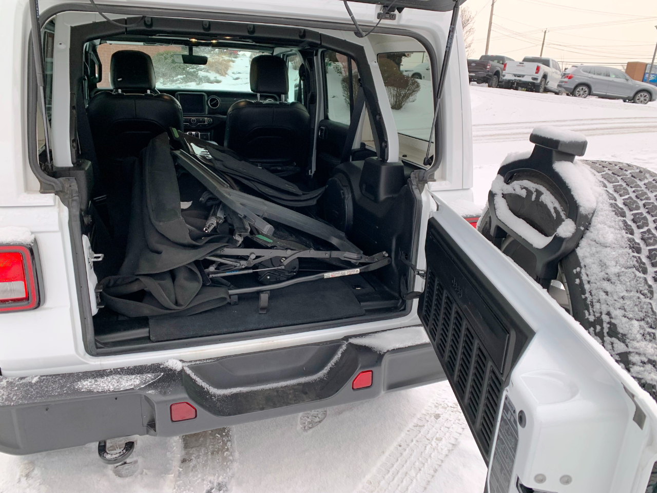 Jeep Wrangler Unlimited Sahara 2021