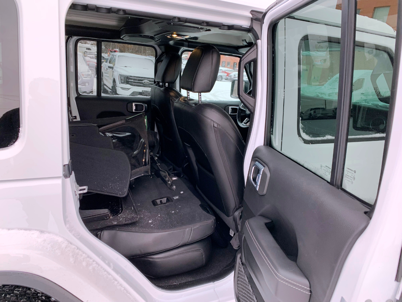 Jeep Wrangler Unlimited Sahara 2021