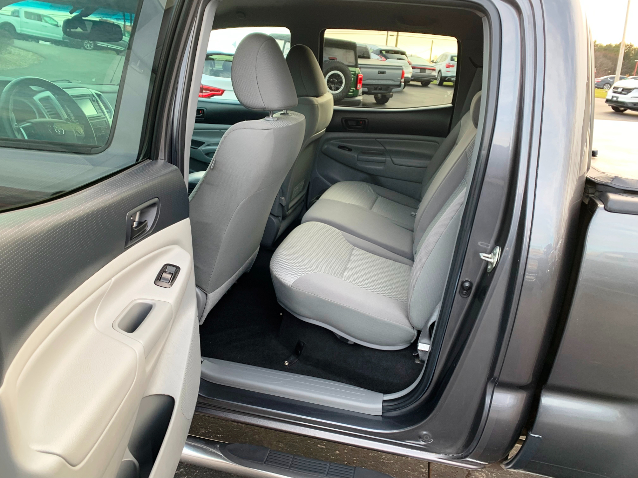 Toyota Tacoma Double Cab Long Bed V6 5AT 4WD 2014