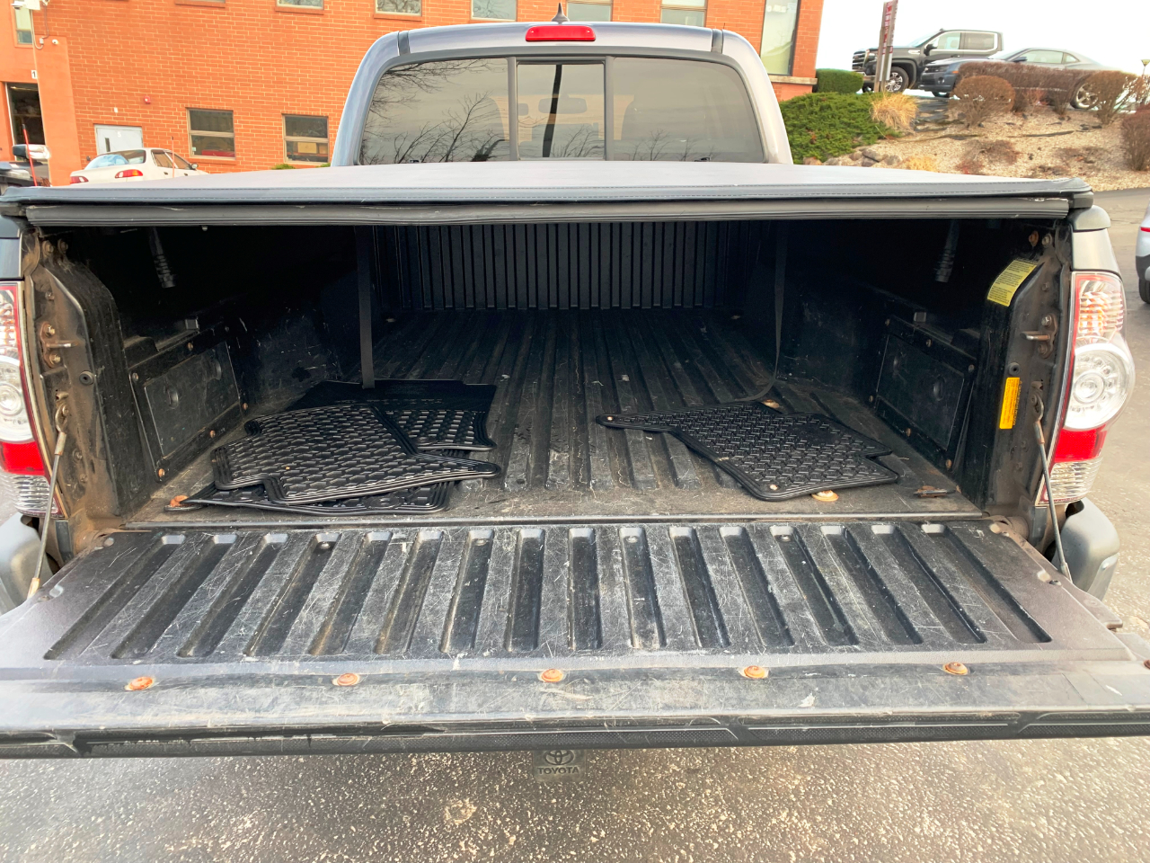 Toyota Tacoma Double Cab Long Bed V6 5AT 4WD 2014