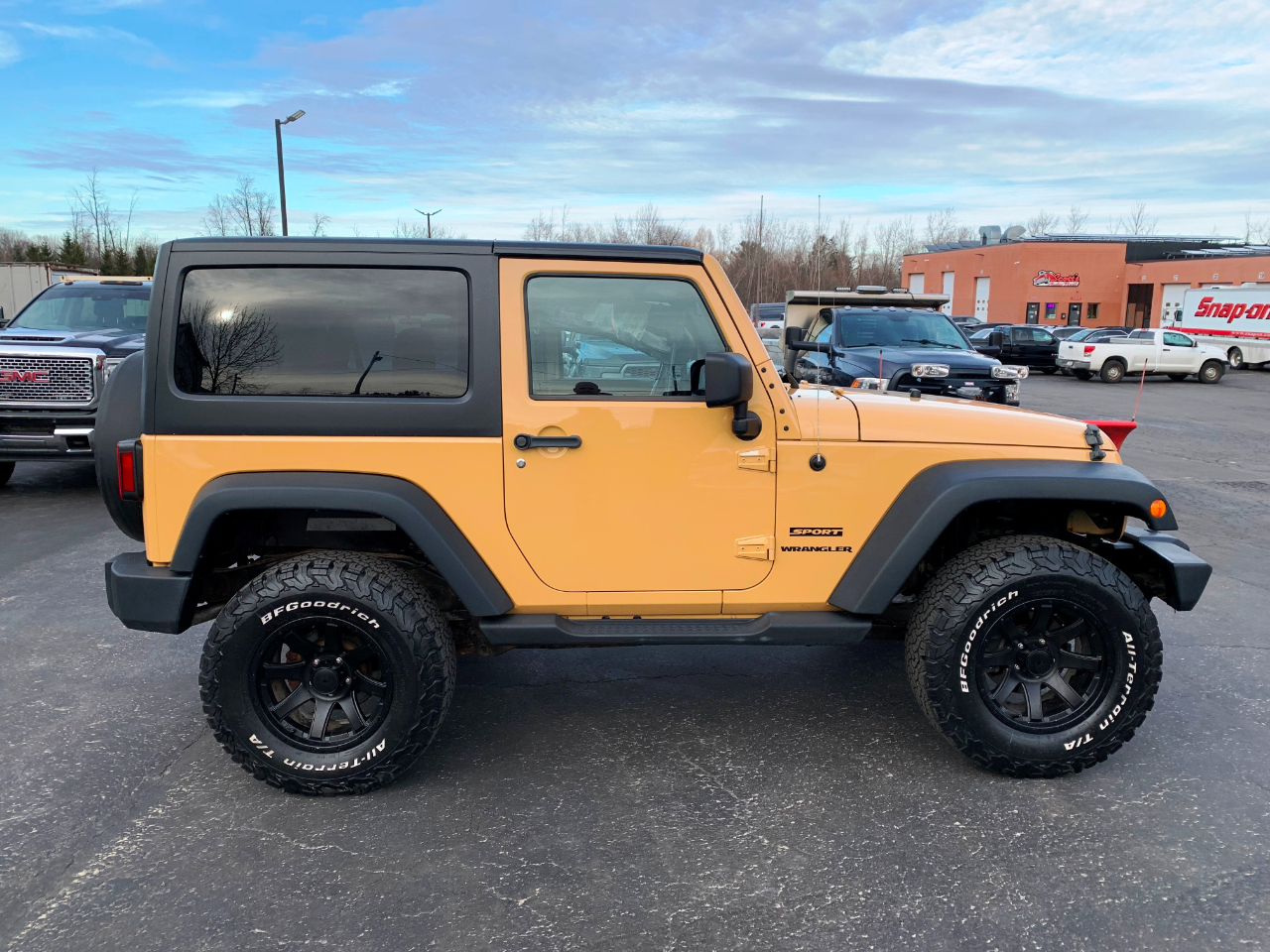 Jeep Wrangler Sport 4WD 2013