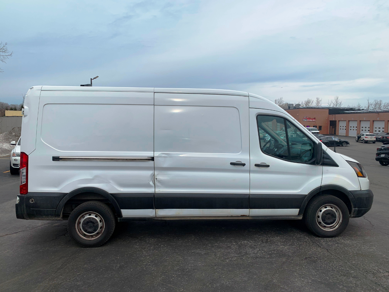 Ford Transit 250 Van Med. Roof w/Sliding Pass. 148-in. WB 2019