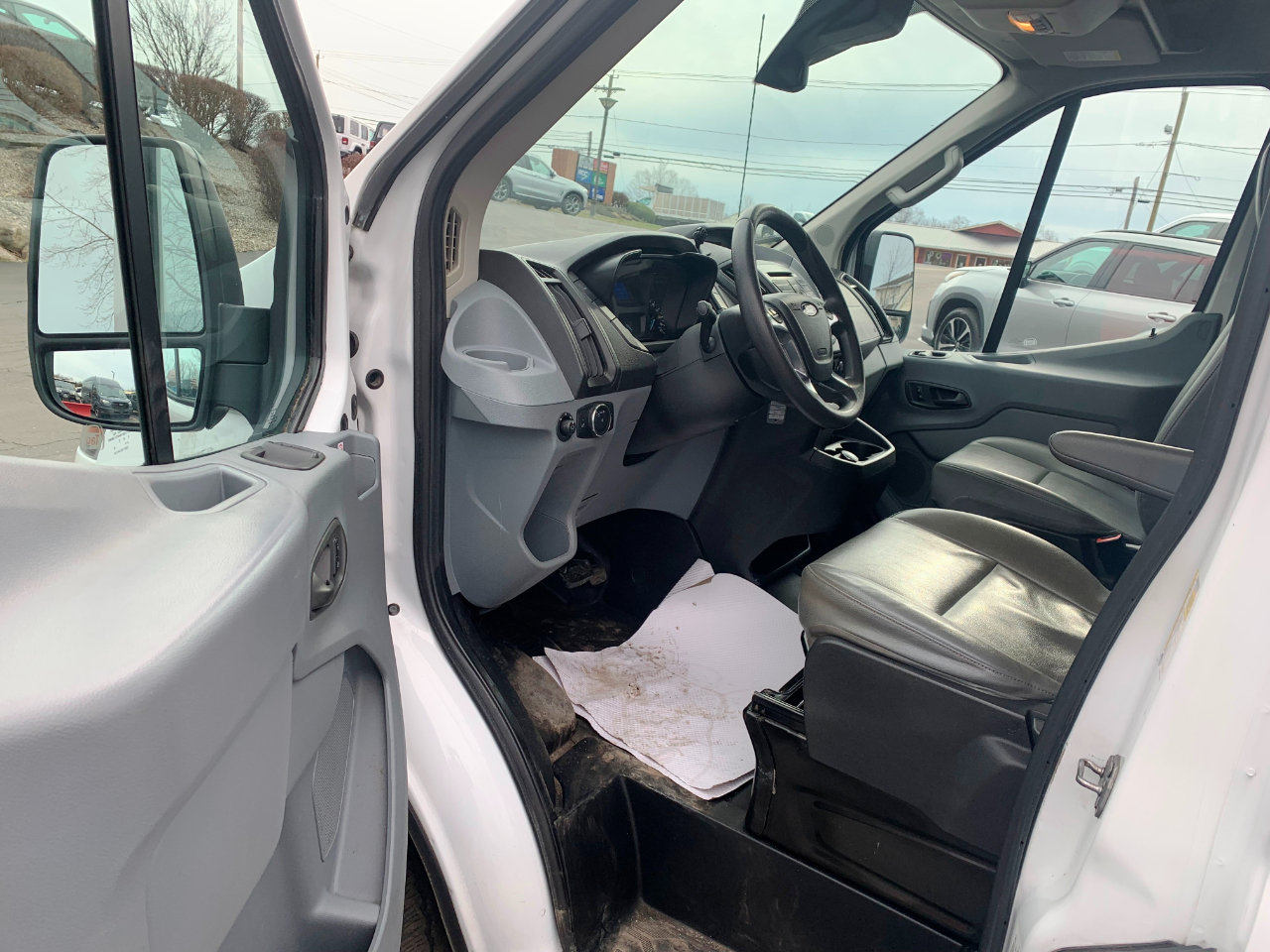 Ford Transit 250 Van Med. Roof w/Sliding Pass. 148-in. WB 2019