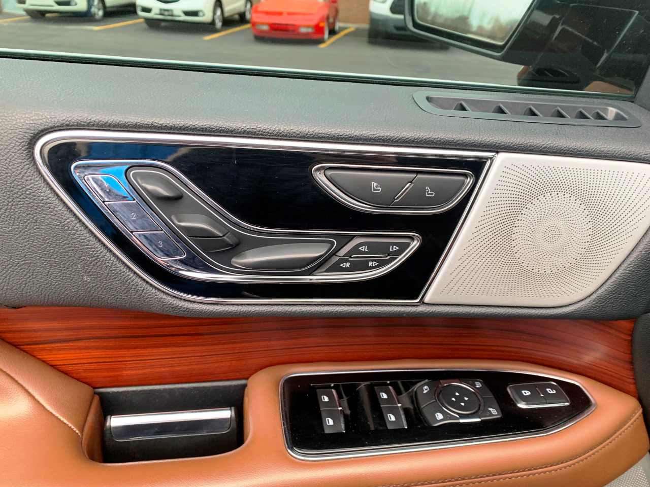 Lincoln Navigator L Reserve 4WD 2022